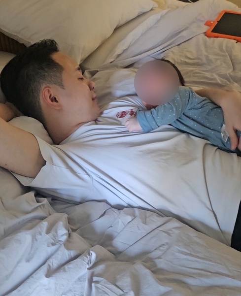 아직은.. 건강하게만 자라다오~하는 마음뿐이네요^^