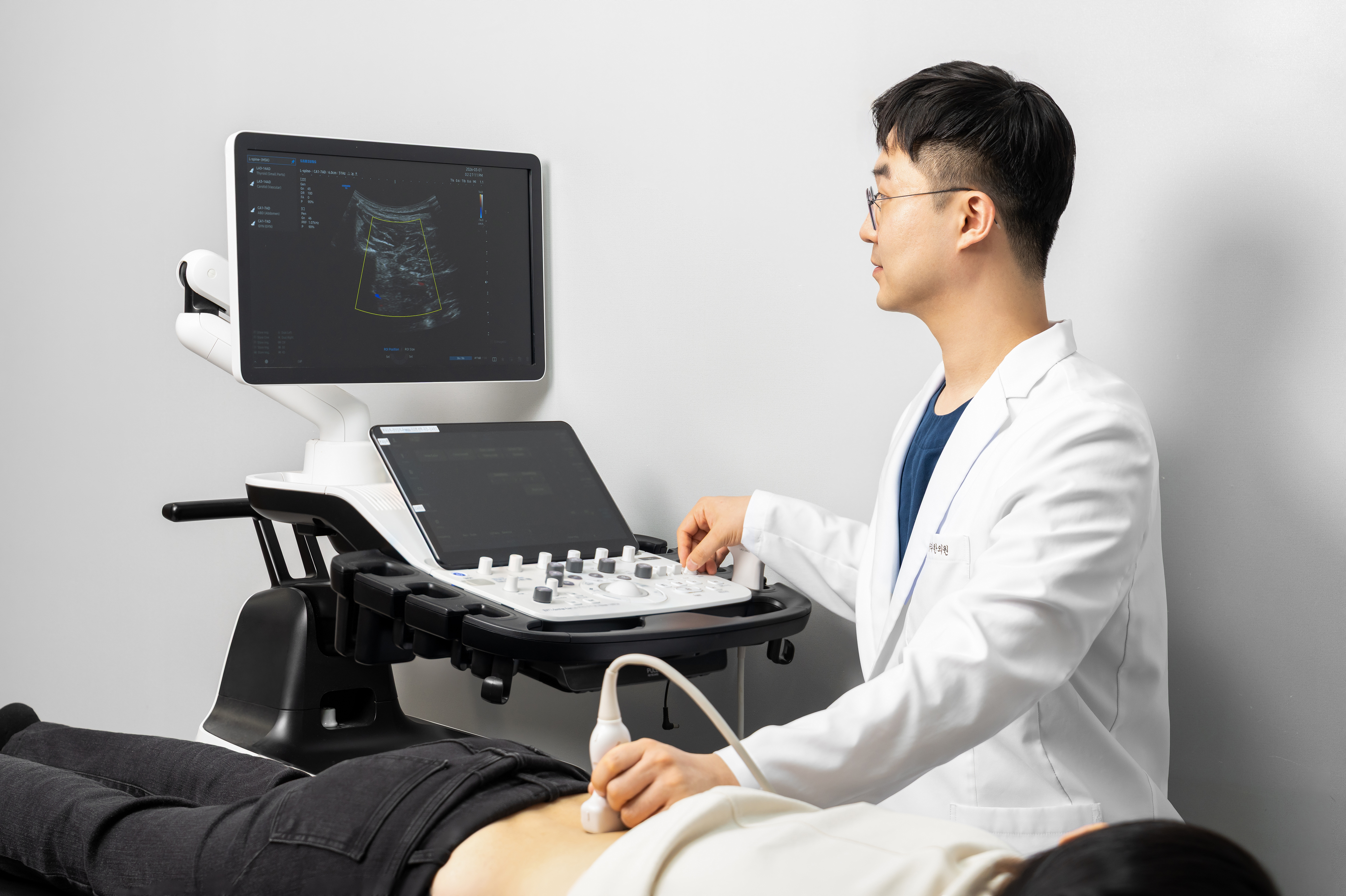 한의학과 현대의학을 융합하여
치료의 정답을 찾습니다